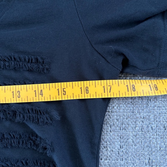 Ann Taylor LOFT Women’s Black Ruffle short Sleeve Scoop Neck T-shirt Medium - Picture 7 of 7